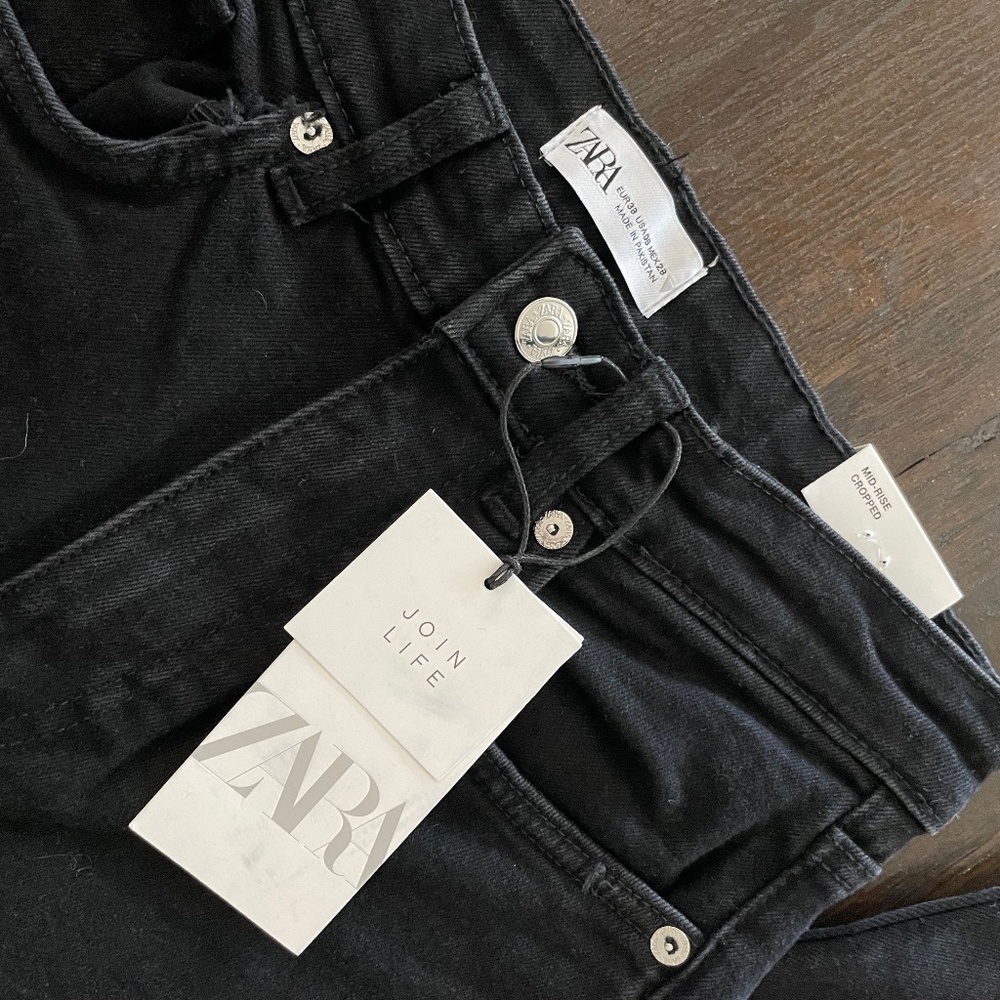 BEST Cropped Flare Jeans - BNWT
